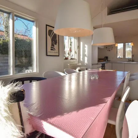 Two-bedroom Holiday In 度假居 尼堡